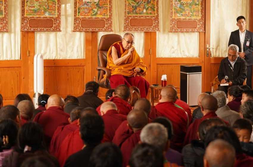  Pro-Chinese Sources Trying To Tarnish Dalai Lama’s Image: Sikyong