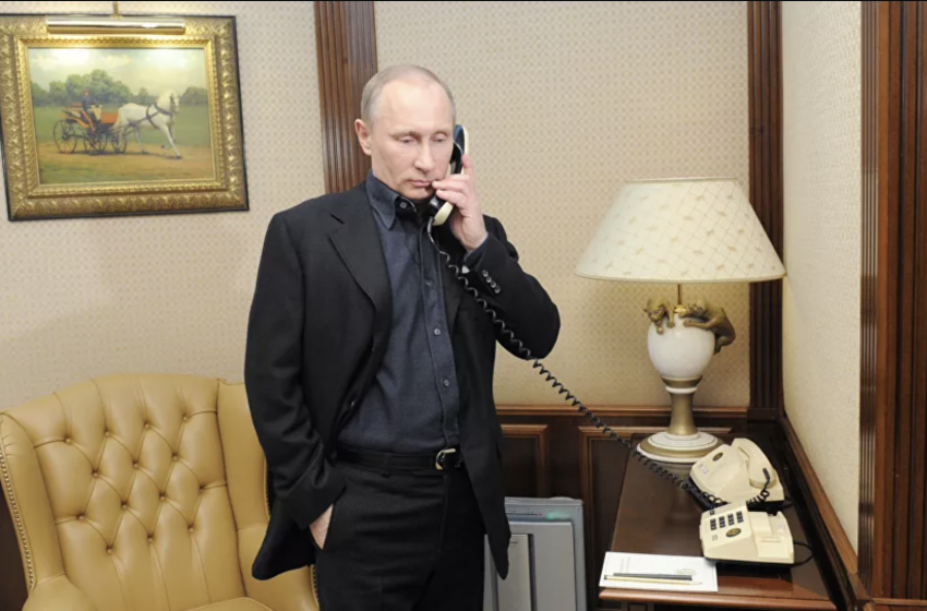  Putin’s Press Secretary Shares ‘Secrets’ Of Russian President’s Special Communications Phone