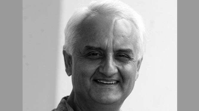  Modi, Oli Need To Pick Up The Phone and Talk: Kanak Mani Dixit