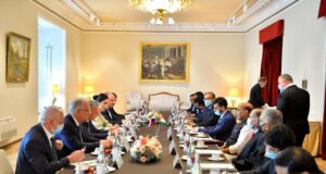 Russia Ties Intact But China Challenge Boosting India-U.S. Partnership