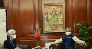 Sherman Vows No Hyphenation, Heads For Pakistan