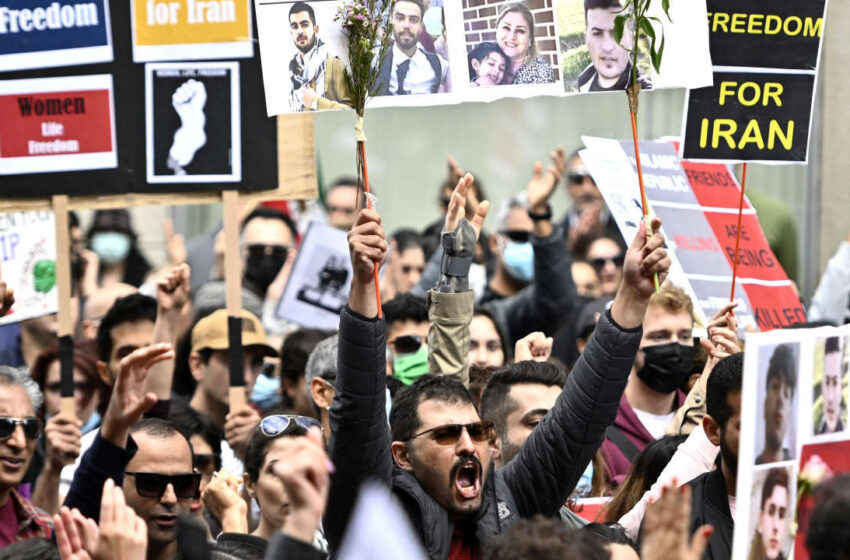 Protests Over Hijab Underscore Widespread Anti-Regime Sentiment