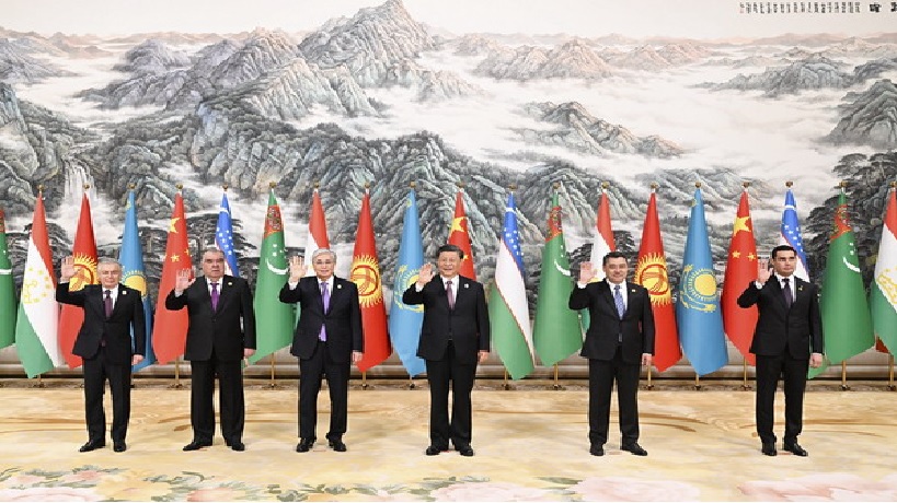 President Xi with the leaders of the Central Asian countries