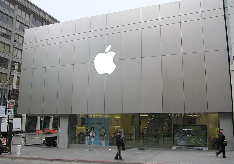 Apple scam, counterfeit, scamster jailed