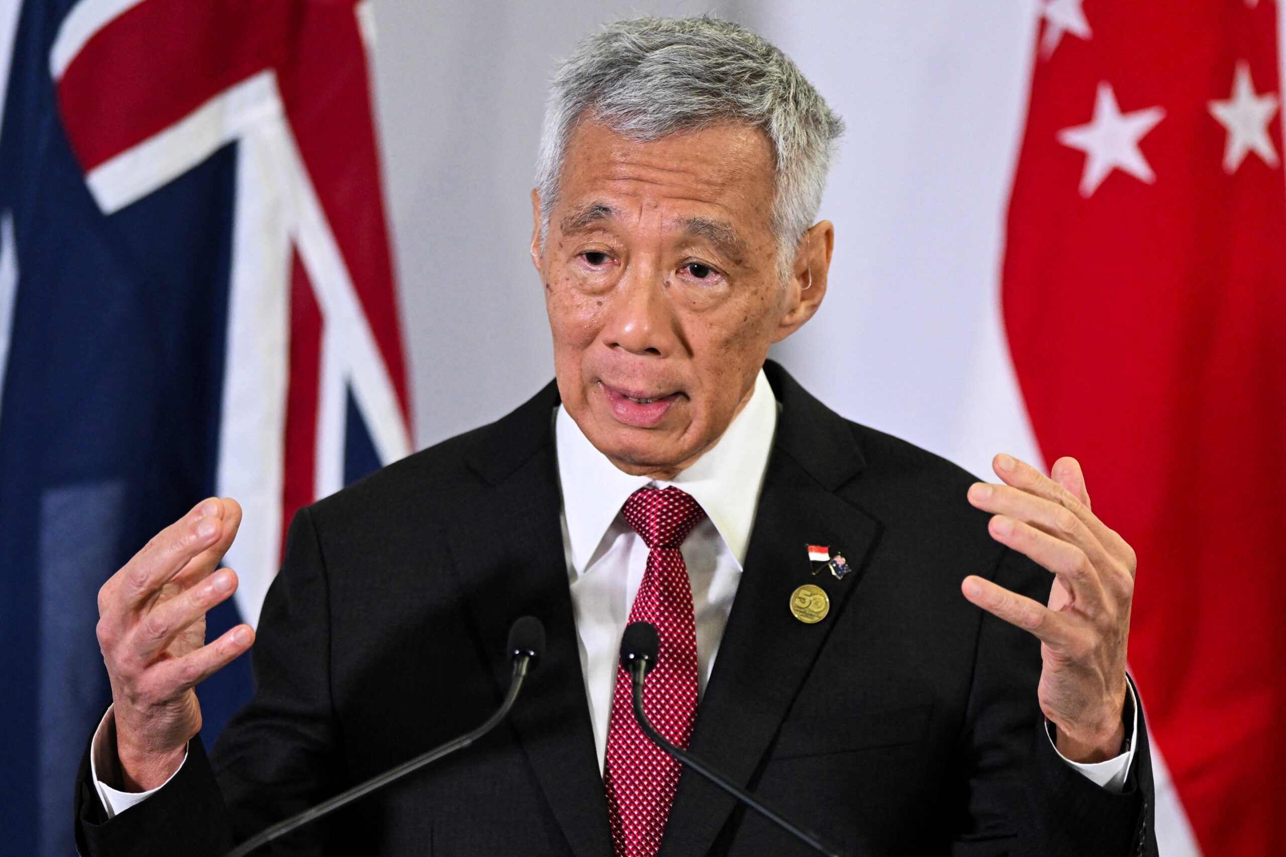 New PM For Singapore As Lee Hsien Loong Bows Out
