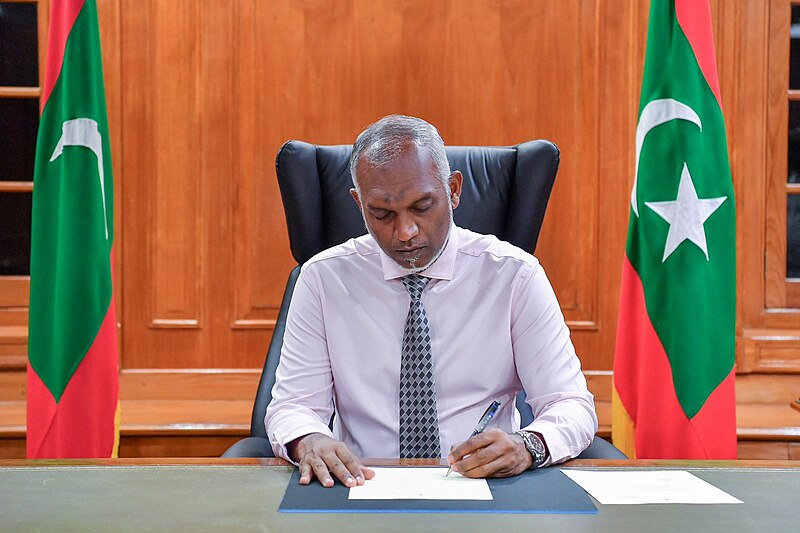  Muizzu’s Pro-China Ruling Party Tipped To Sweep Maldives Parliamentary Election