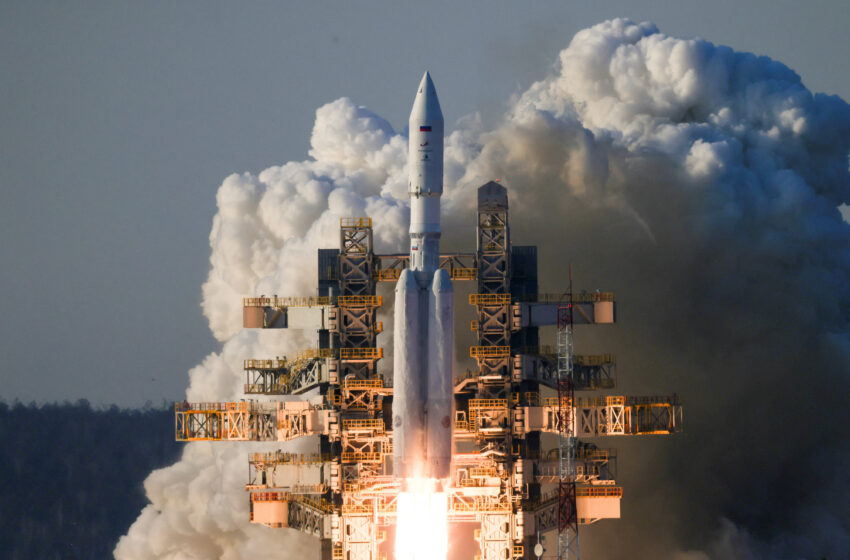 Russia Angara Rocket launched.