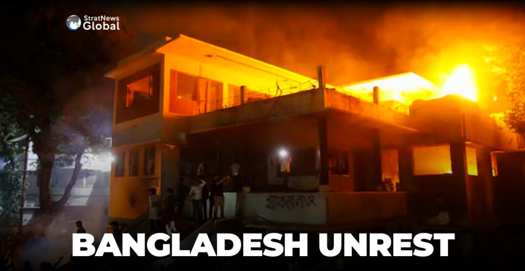 Bangladesh Protesters Hasina House
