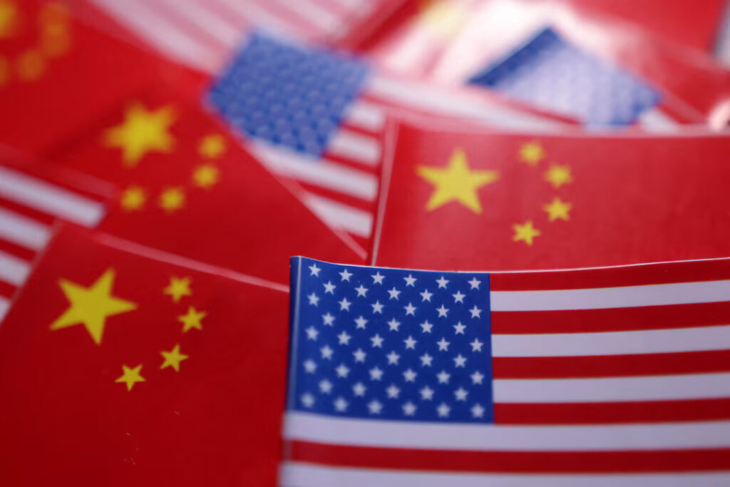 US and China flags