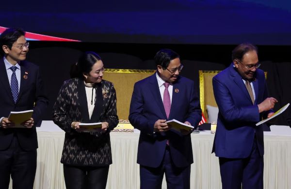 ASEAN ASEAN leaders