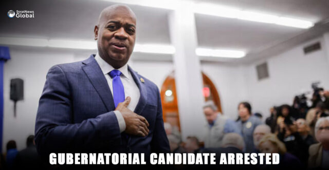 Newark Mayor Ras Baraka arrives to speak in a press conference after U.S. immigration agents rounded up undocumented migrants as well as American citizens in a raid in Newark, New Jersey, U.S., January 24, 2025. REUTERS/Eduardo Munoz/File Photo