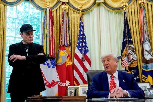 Trump Suggests DOGE Review Musk’s Companies To Cut Federal Spending