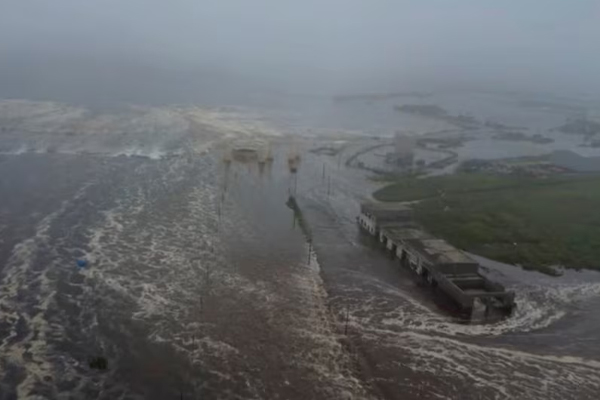 Tsunami Waves Hit Hawaii After Massive Quake In Russia’s Far East