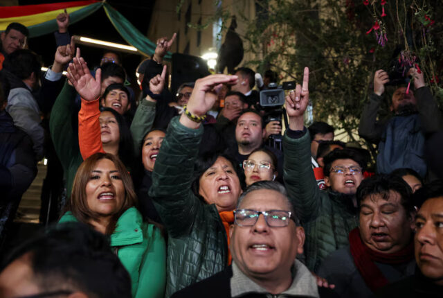 AIMYGP4TUVJXFEQKSCUN5BEA6I Supporters of presidential candidate centrist Senator Rodrigo Paz of the Christian Democratic Party (PDC) react, as early exit polls show that he is leading Sunday's presidential race, according to a poll published by Unitel TV, in La Paz, Bolivia August 17, 2025. REUTERS/Pilar Olivares