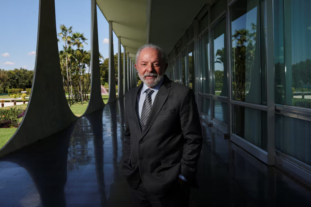 Brazil's President Luiz Inacio Lula da Silva poses for a picture after an interview with Reuters at the Alvorada Palace, in Brasilia, Brazil, August 6, 2025. REUTERS/Adriano Machado