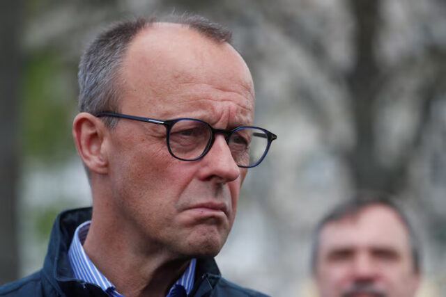 EOSQUWVPORPQVHBJAHBLEQ6VVU Leader of Germany's Christian Democratic Union (CDU) Friedrich Merz visits the town of Irpin, as Russia's attack on Ukraine continues, outside Kyiv, Ukraine May 3, 2022. REUTERS/Valentyn Ogirenko