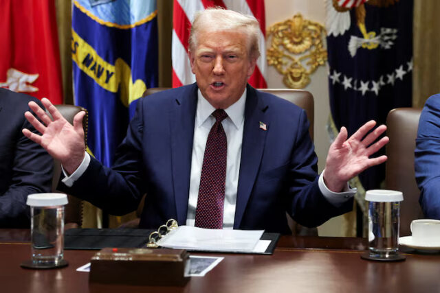 SVS37ZUDDBKG5MICE7TANFUGYI Trump Gaza