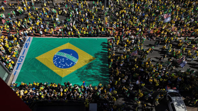 YVZKEQJONRM6LNEICCRO7TLJD4 A drone view shows supporters of former Brazilian President Jair Bolsonaro taking part in a demonstration against the Supreme Court's measures in his trial, in Sao Paulo, Brazil August 3, 2025. REUTERS/Jorge Silva