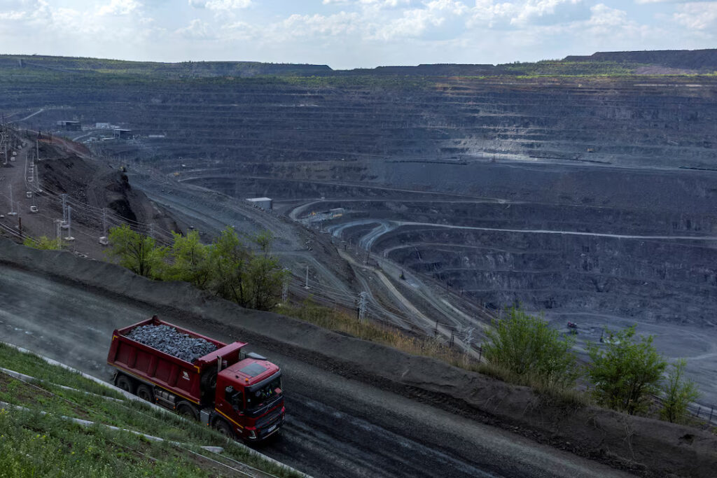 A dump truck drives past the Southern Iron Ore JV open-pit mine, amid Russia's attack on Ukraine, in Kryvyi Rih, Ukraine April 23, 2025. REUTERS/Thomas Peter/File Photo