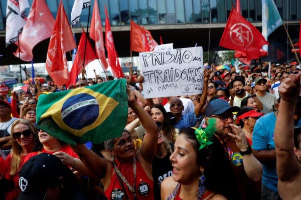 Brazil protests against Bolsonaro