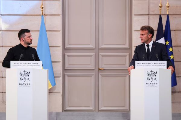 Macron Macron Zelenskyy