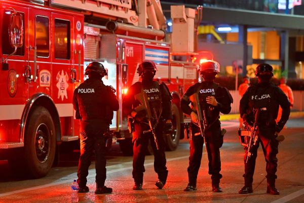 Ecuador Ecuador blasts