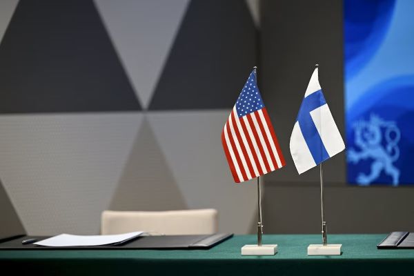 Finland Trump and Stubb sign ship deal
