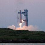 SpaceX's Super Heavy booster lands during SpaceX Starship's fifth flight test, in Boca Chica, Texas, U.S., October 13, 2024. REUTERS/Kaylee Greenlee Bea