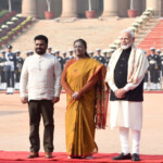 Sri Lanka's President Anura Kumara Dissanayake, his Indian counterpart Droupadi Murmu and India's Prime Minister Narendra Modi pose for a photo during the ceremonial reception of Dissanayake at India's Presidential Palace Rashtrapati Bhavan in New Delhi, India, December 16, 2024. REUTERS/Stringer