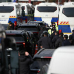 Police officers and investigators leave impeached South Korean President Yoon Suk Yeol's official residence, as investigators were unable to execute an arrest warrant on Friday for Yoon according to the Corruption Investigation Office for High-ranking Officials, in Seoul, South Korea, January 3, 2025. REUTERS/Kim Hong-Ji