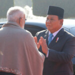 Indonesian President Prabowo Subianto and India’s Prime Minister Narendra Modi greet each other after Subianto arrives for his ceremonial reception at the Rashtrapati Bhavan in New Delhi, India, January 25, 2025. REUTERS/Altaf Hussain
