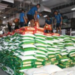 INS Ghariyal departs from Vishakhapatnam with 442 metric tonnes of essential food items. (Source: MEA)