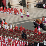 Pallbearers carry the coffin of Pope Francis, during his funeral Mass, in St. Peter's Square at the Vatican, April 26, 2025. REUTERS/Remo Casilli