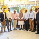 PM Narendra Modi met the Sri Lankan stars who lifted the 1996 Cricket World Cup for Sri Lanka.