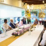 PM Narendra Modi met the Sri Lankan stars who lifted the 1996 Cricket World Cup for Sri Lanka.