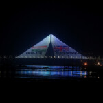 Images of the Indian flag and the British Union Jack flag are projected on the Bandra Worli Sea link, during British Prime Minister Keir Starmer's visit to Mumbai, India, October 8, 2025. REUTERS/Francis Mascarenhas