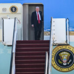 U.S. President Donald Trump disembarks from Air Force One at Ben Gurion International airport, on the day Israeli hostages are released by Hamas and Palestinian prisoners by Israel after a ceasefire went into effect under the first phase of a U.S.-brokered agreement, in Lod, Israel October 13, 2025. REUTERS/Yossi Zeliger ISRAEL OUT. NO COMMERCIAL OR EDITORIAL SALES IN ISRAEL