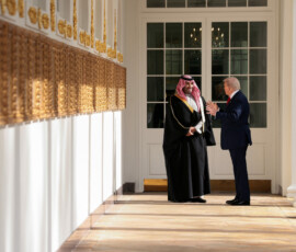 U.S. President Donald Trump and Saudi Crown Prince and Prime Minister Mohammed bin Salman speak in the Colonnade at the White House in Washington, D.C., U.S., November 18, 2025. REUTERS/Evelyn Hockstein