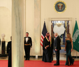 U.S. President Donald Trump, first lady Melania Trump and Saudi Crown Prince and Prime Minister Mohammed bin Salman arrive for a dinner, in Washington, D.C., U.S., November 18, 2025. REUTERS/Tom Brenner