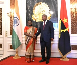 President Droupadi Murmu was received by President João Manuel Gonçalves Lourenço of Angola at the Presidential Palace, Luanda, Angola
