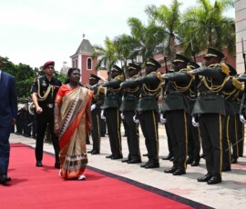 President Droupadi Murmu was received by President João Manuel Gonçalves Lourenço of Angola at the Presidential Palace, Luanda, Angola