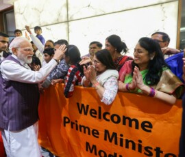 PM Narendra Modi received a warm welcome from the Indian community in Johannesburg