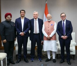 Johannesburg: PM Narendra Modi interacted with Naspers Chairman Koos Bekker and Group CEO Fabricio Bloisi