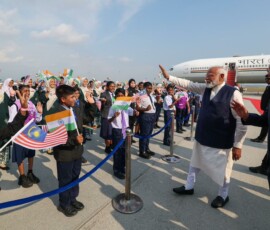 PM Narendra Modi landed in Kuala Lumpur where he was welcomed by the Prime Minister of Malaysia Anwar Ibrahim at the airport