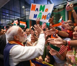 PM narendra Modi received a warm community welcome in Kuala Lumpur
