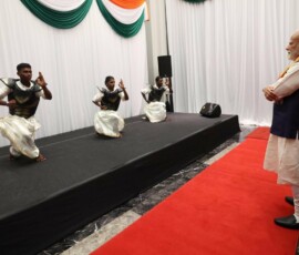 PM narendra Modi received a warm community welcome in Kuala Lumpur
