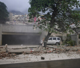 Debris of a collapsed building lies after an earthquake, in La Guaira, Venezuela, June 24, 2026. REUTERS/Maxwell Briceno