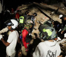 Emergency services work at the site of a collapsed building after an earthquake in Caracas, Venezuela, June 24, 2026. REUTERS/Leonardo Fernandez Viloria