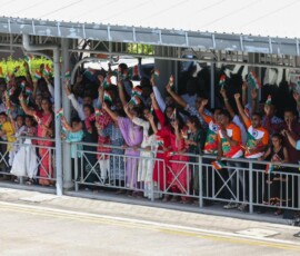 Indian diaspora welcomes PM Modi at the airport in Seychelles.