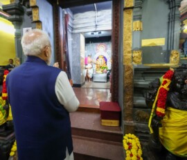 PM Narendra Modi offered prayers at the Arulmigu Navasakthi Vinayagar Temple in Victoria, Seychelles